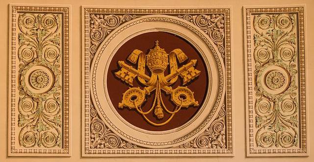 Die Stellung der Kirche zur Sodomie: Das Papstwappen als Fresko