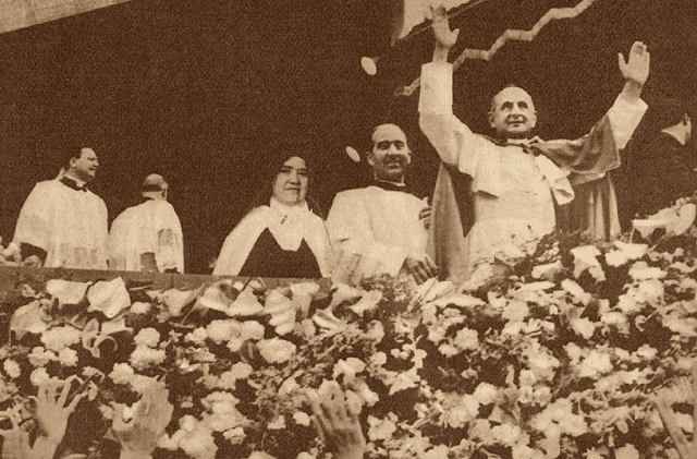 Eine Fotomontage aus dem Quellfoto erstellt, die die falsche Lucia neben Paul VI. präsentiert