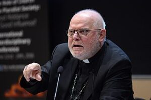 Der Pseudo-Bischof Reinhard Marx in der Fragestunde nach seiner Rede auf der Konferenz des Loyola-Instituts im Trinity College Dublin im Juni 2016
