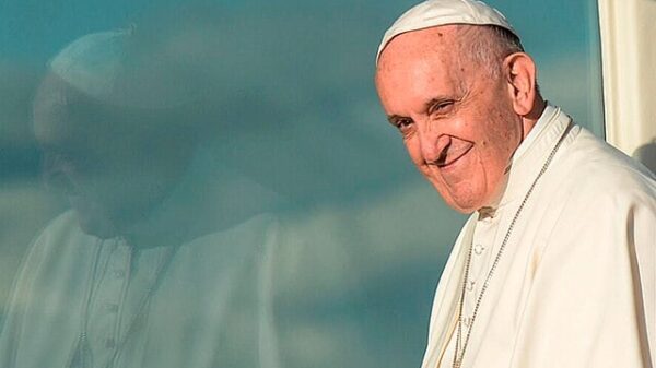 Bei Blasphemie schweigt Bergoglio: ein lächelnder verschmitzter Chef der Konzilskirche